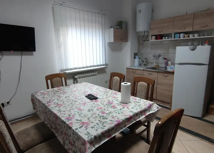 Prenociste Borik Inn *